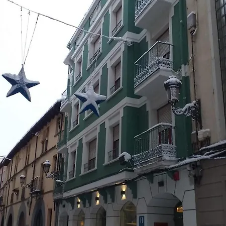 Alda Jolio Hotel 2*