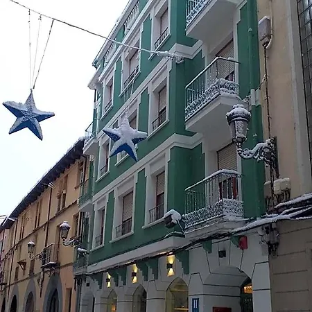 Alda Jolio Hotel 2*